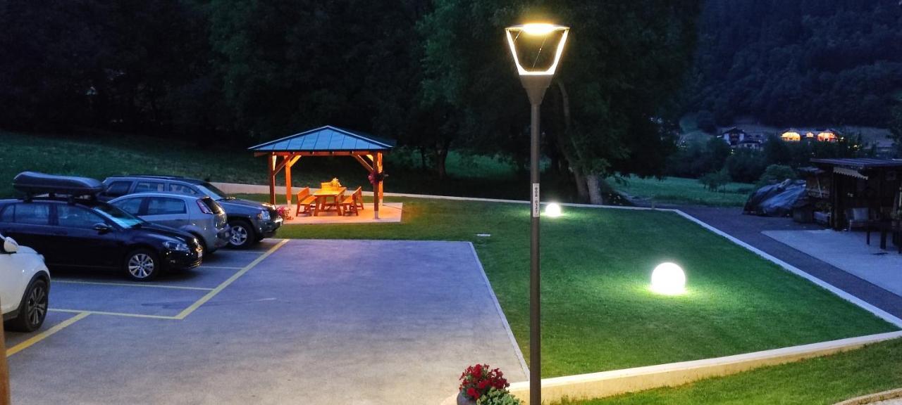Villetta Val Di Sole Commezzadura Kültér fotó